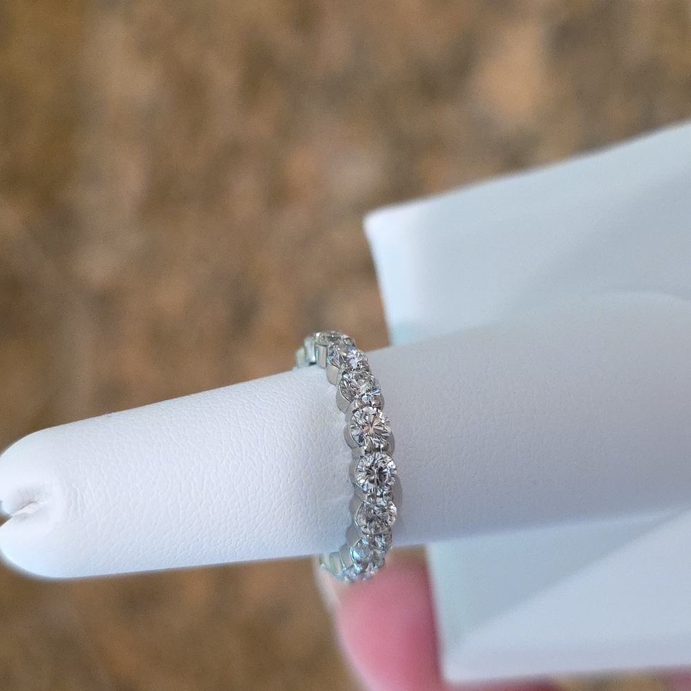 Platinum 2.88 CT Diamond Eternity Band - SZ 6 - Picture 10 of 14
